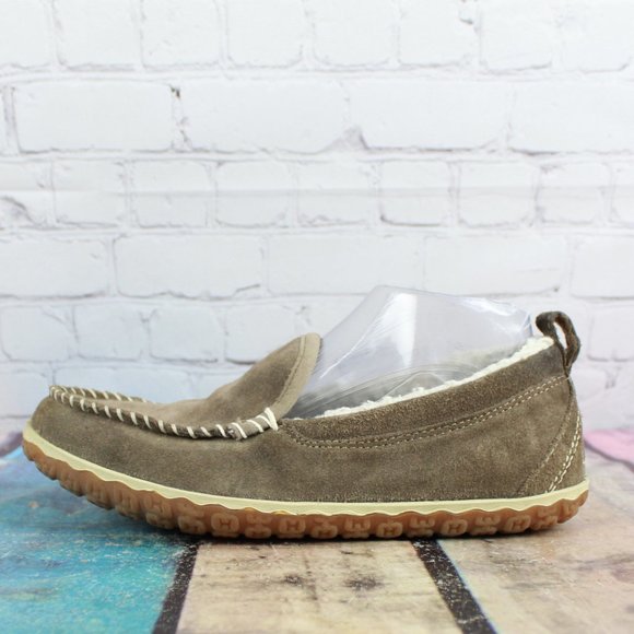 L.L. Bean Shoes - LL BEAN Fleece Lined Mountain Moccasin Slippers 8